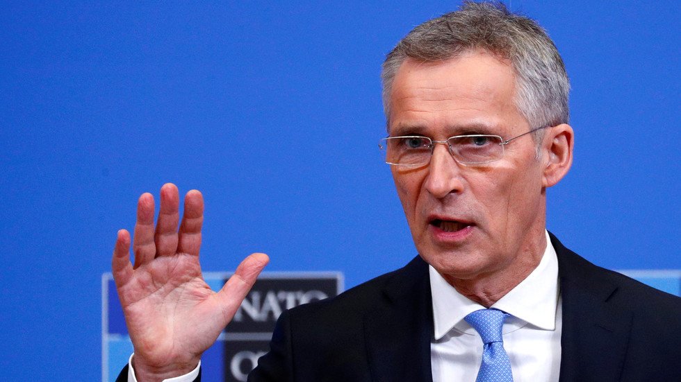 الأمين العام للناتو يهنئ زيلينسكي بالفوز في انتخابات رئاسة أوكرانيا