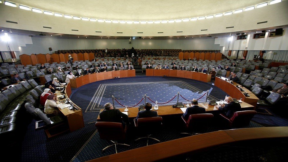 الجزائر.. غالبية الأحزاب تقاطع مشاورات الرئاسة