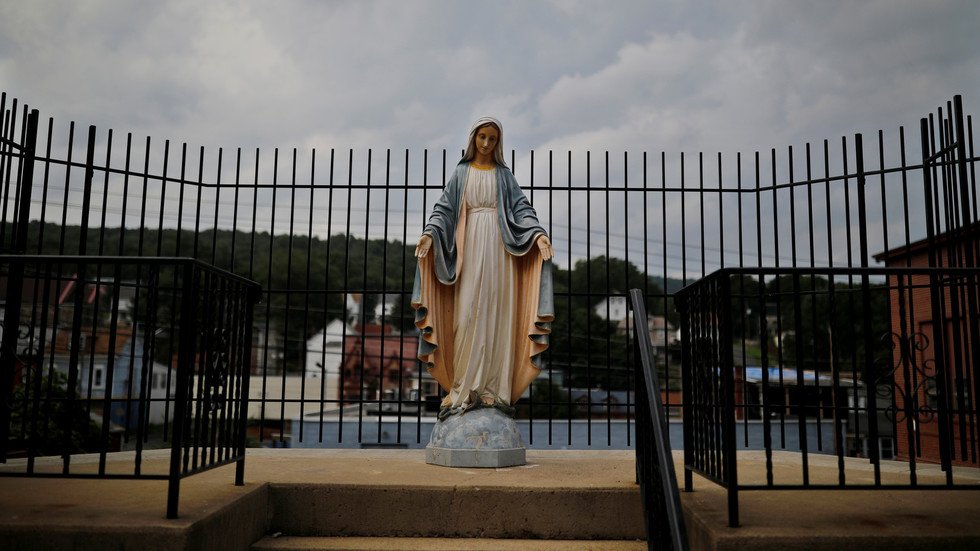 نصف الأمريكيين يؤيدون دورا أكبر للدين في المجتمع