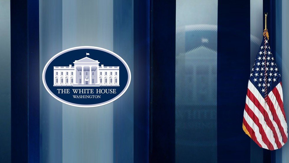 خبير أمريكي يتحدث عن حماقة واشنطن