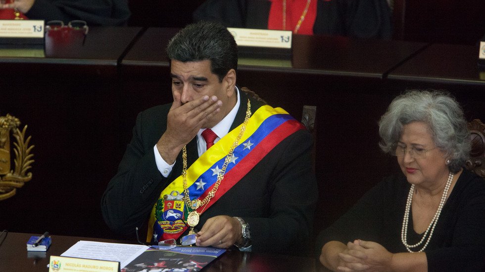 مادورو بدور القذافي