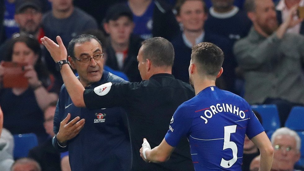 الاتحاد الإنجليزي يتهم ساري بسوء السلوك