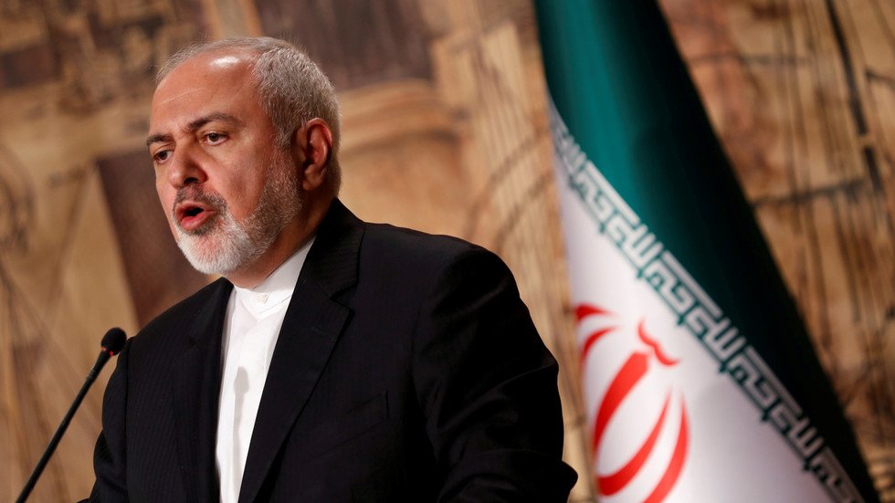 ظريف: على الولايات المتحدة التفاوض مع الحرس الثوري إذا رغبت في الدخول إلى هرمز