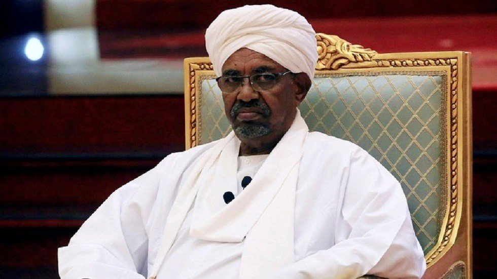 صحيفة سودانية تكشف عن تطورات جديدة للحالة الصحية للبشير