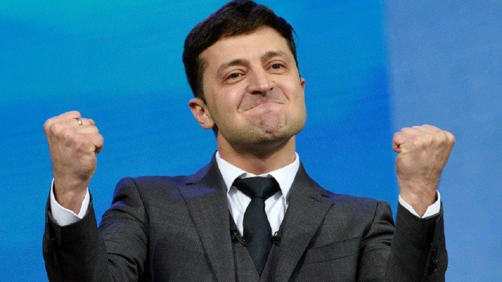 الرئيس الأوكراني الجديد يغير اسمه