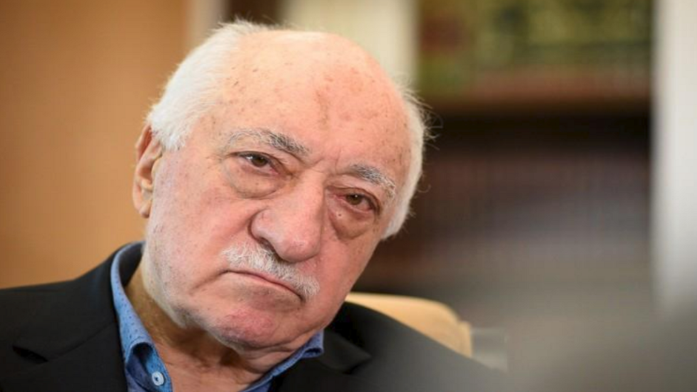 تركيا تأمر باعتقال 210 أفراد من الجيش لصلتهم بغولن