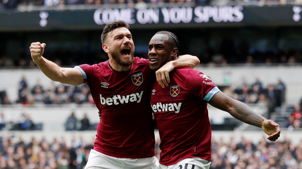 الدوري الإنجليزي.. توتنهام يسقط في فخ الخسارة أمام وست هام