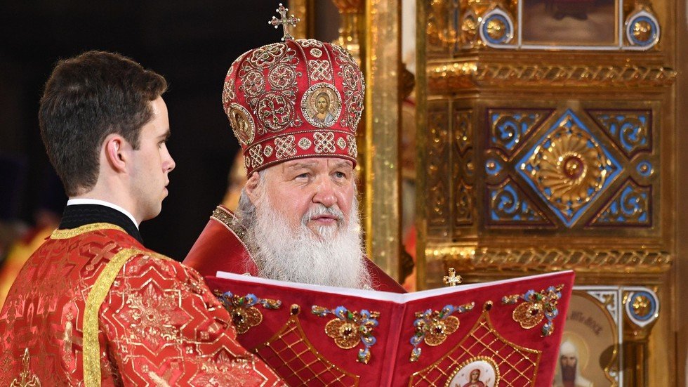 قداس عيد الفصح في كاتدرائية المسيح المخلص في موسكو