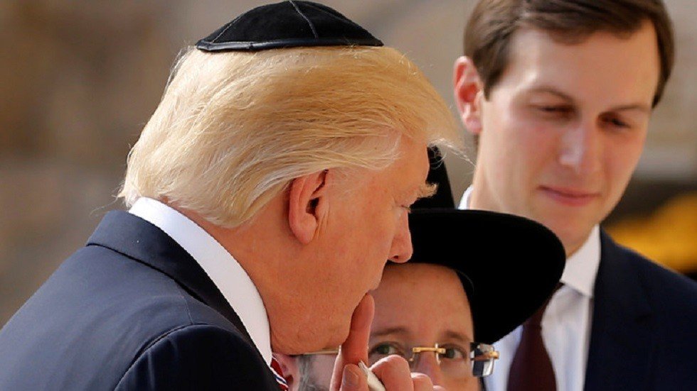 "نيويورك تايمز" تعتذر عن كاريكاتور معاد للسامية