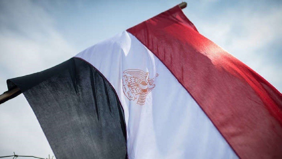 وفاة مذيع التلفزيون المصري الرسمي علي عبد الحليم إثر أزمة صحية