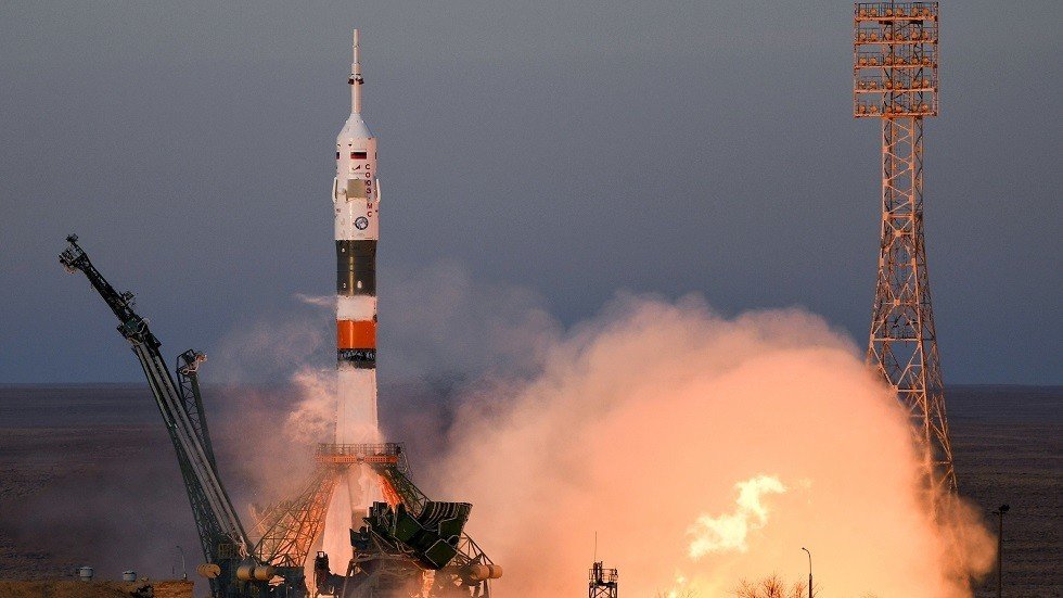 روسيا تطلق قمر اتصالات متطورا