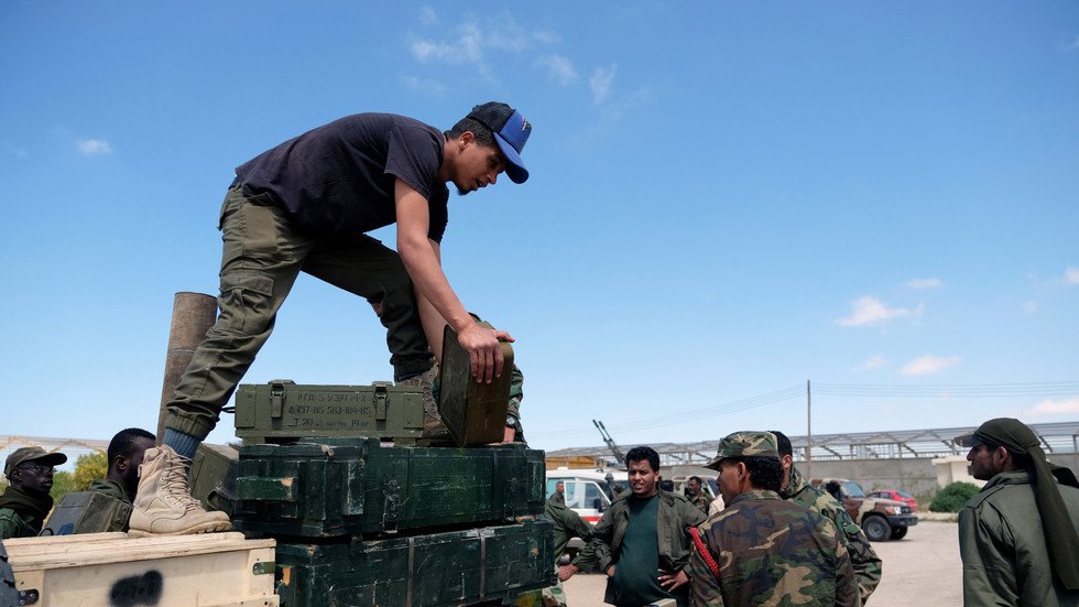 تقدم للجيش الليبي نحو طرابلس ومقتل قائد شهير جدا في قوات الوفاق