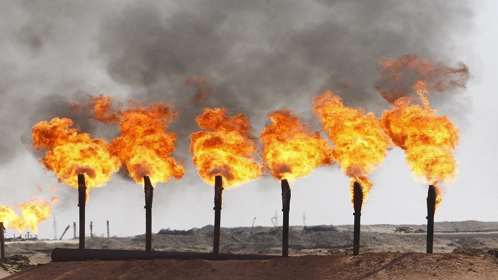 إنتاج 1.5 مليون برميل يوميا من حقل الرميلة النفطي جنوبي العراق 