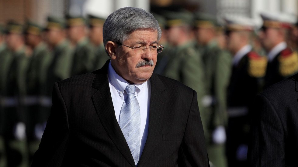 أويحيى يمثل أمام القضاء الجزائري