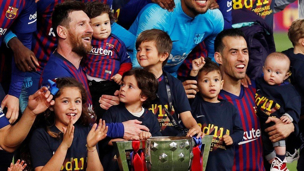 ميسي يحصل على جائزة "القديس جوردي" 