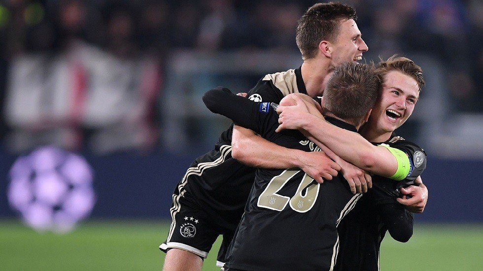 رايولا يخطط لإفساد صفقة برشلونة مع أياكس