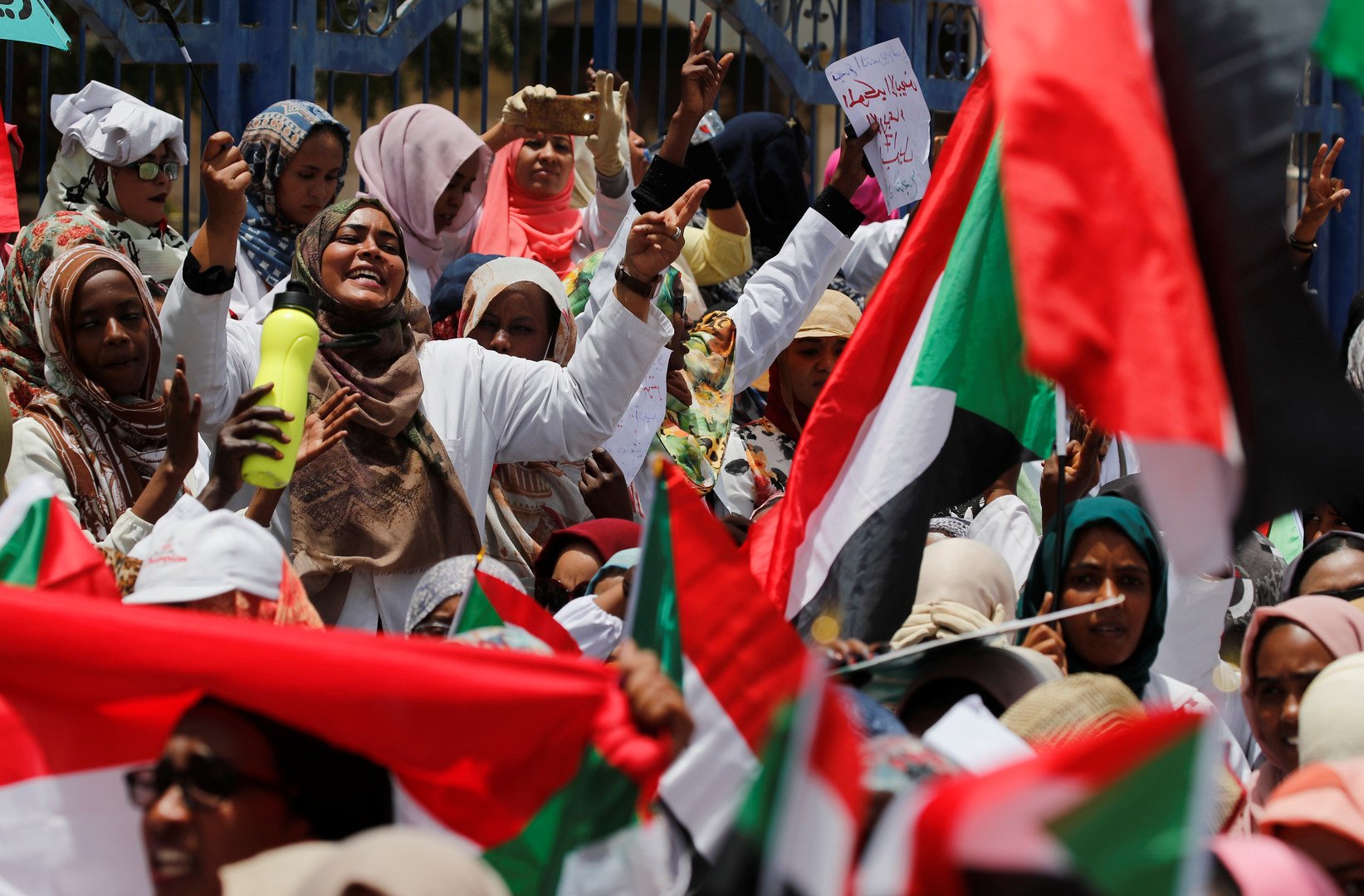 واشنطن تؤكد أن السودان لا يزال على قائمة 