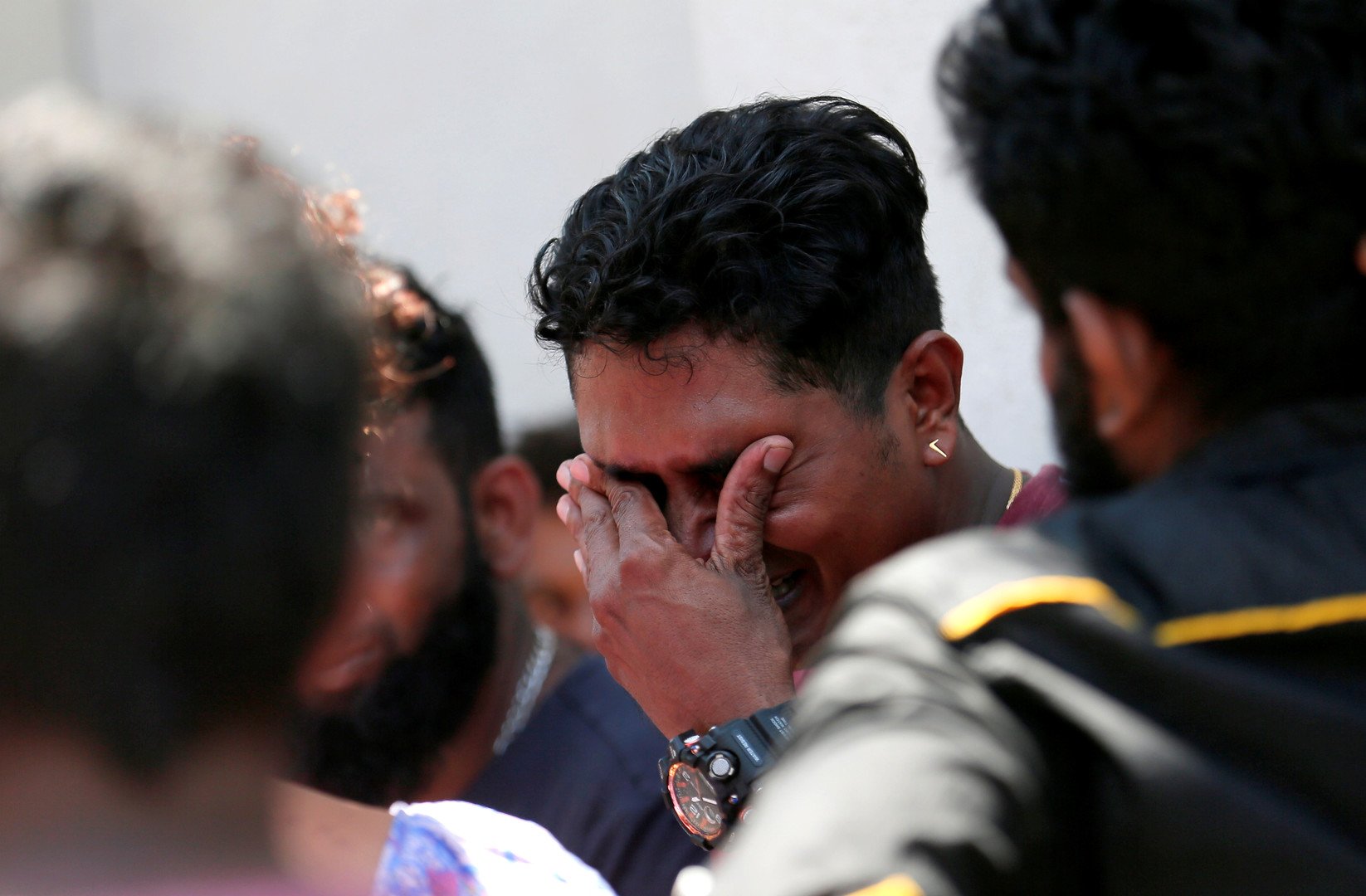 ارتفاع عدد قتلى تفجيرات سريلانكا إلى 290 شخصا وإصابة نحو 500 آخرين