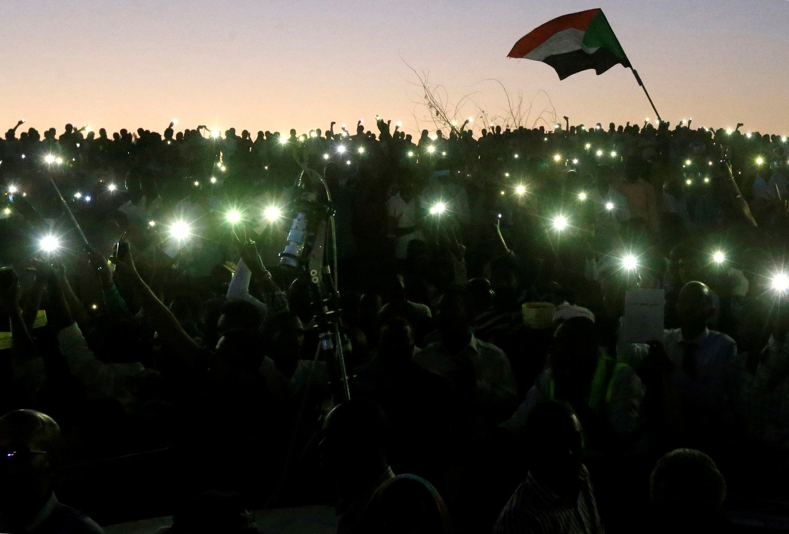 قادة المحتجين في السودان: سنعلن تشكيلة هيئة سلطة مدنية خلال أيام ولن نقبل تمديد حكم العسكر