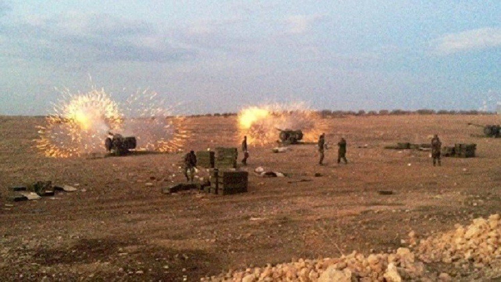 الجيش السوري يقصف تجمعات 