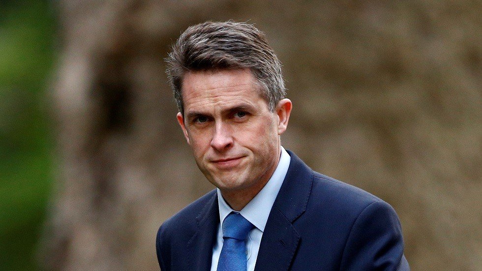 إقالة وزير الدفاع البريطاني بسبب تسريبات وتعيين بيني موردونت بدلا منه (وثيقة)