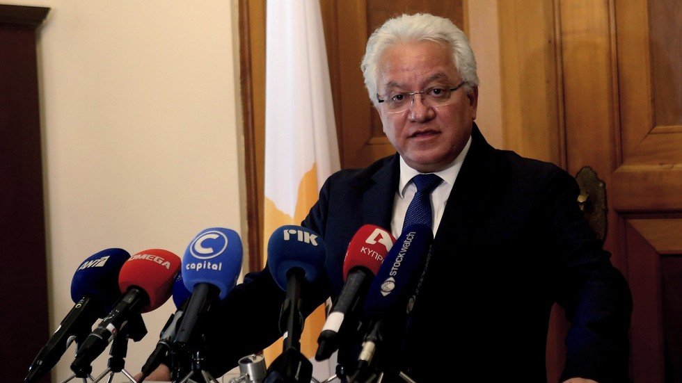 استقالة وزير العدل القبرصي على خلفية قضية قاتل متسلسل من الجيش