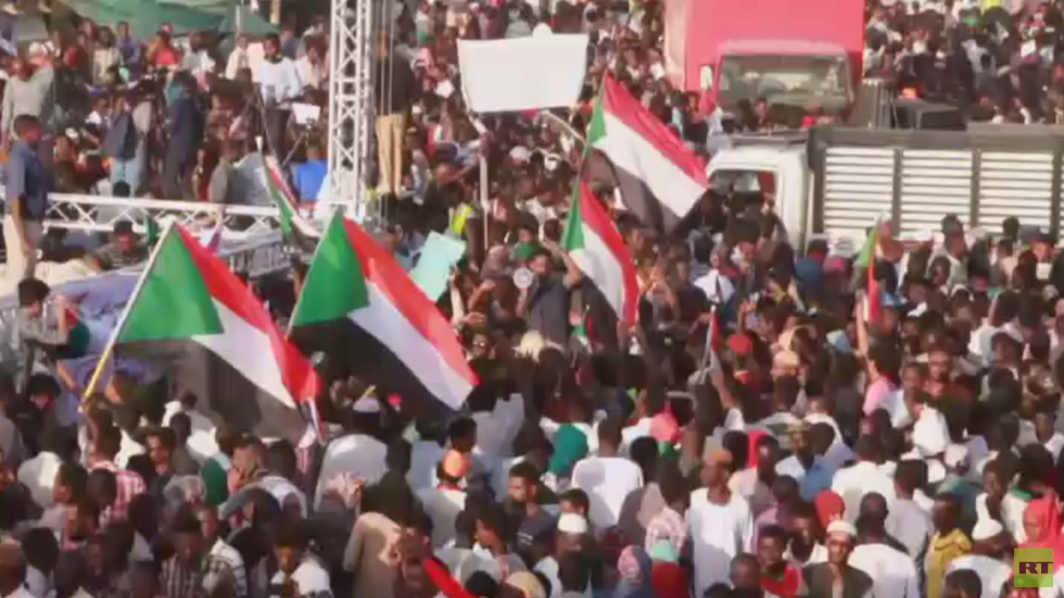 السودان.. قوى التغيير تقدم رؤيتها للعسكر