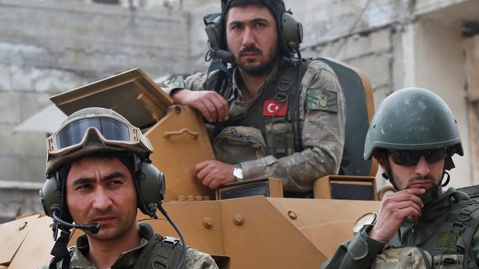 مقتل ضابط تركي وإصابة آخر جراء هجوم لمسلحي "وحدات حماية الشعب" في سوريا