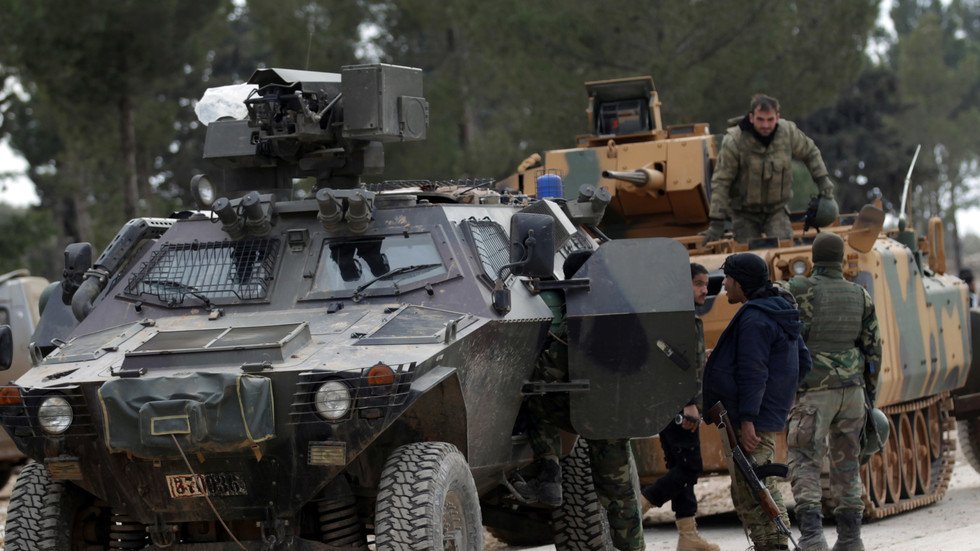 أنقرة: قوات الأسد وجهت ضربة لموقع قرب نقطة للجيش التركي في إدلب