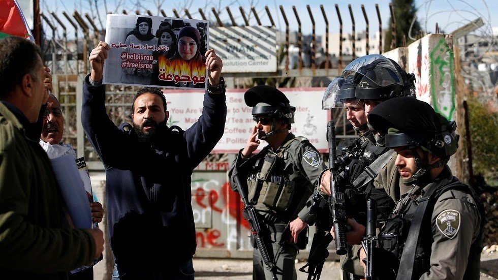 هيئة الأسرى: الجنادب والصراصير تغزو أقسام الأسرى في معتقل "ريمون"