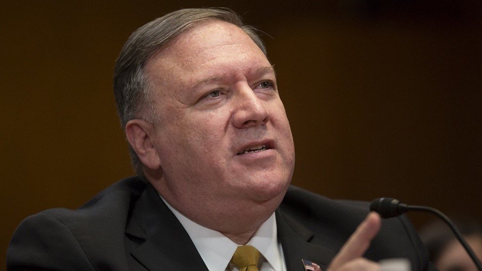 بومبيو: سأبحث مع لافروف الوضع في فنزويلا وخروج الروس منها