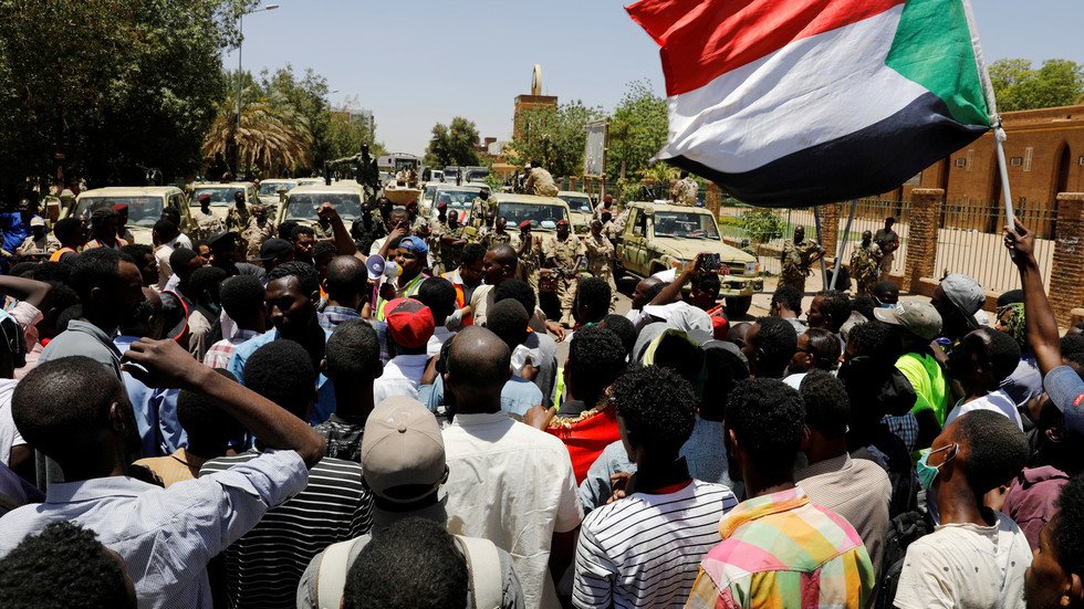 لجنة أطباء السودان المركزية: عدد القتلى جراء المظاهرات منذ 20 ديسمبر الماضي بلغ 90 شخصا