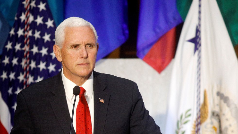 نائب الرئيس الأمريكي يتهم إيران بالسعي لإنشاء 