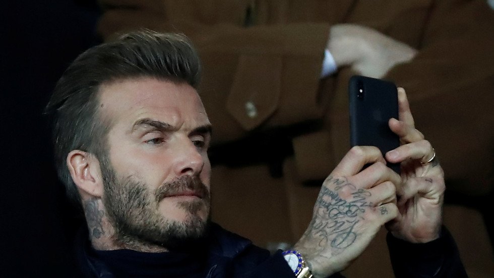 حكم بمنع ديفيد بيكهام من القيادة 6 أشهر