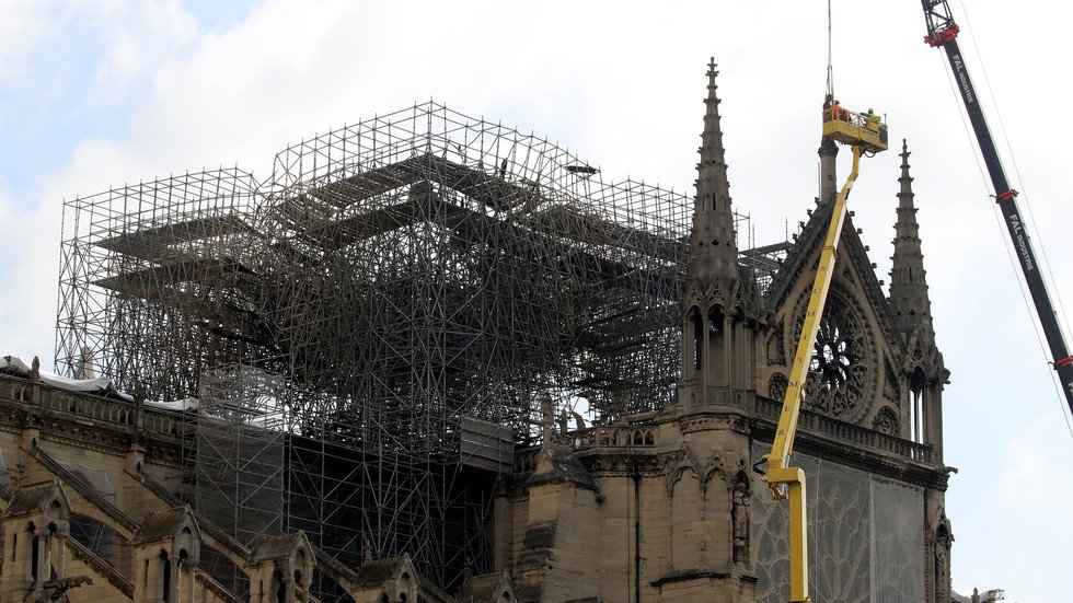 البرلمان الفرنسي يناقش مشروع قانون حول ترميم كاتدرائية نوتردام
