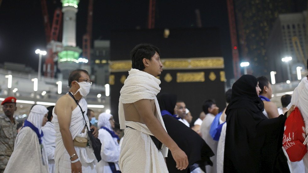 الدوحة تدعو الرياض لإزالة العراقيل أمام سكان قطر لأداء الحج والعمرة