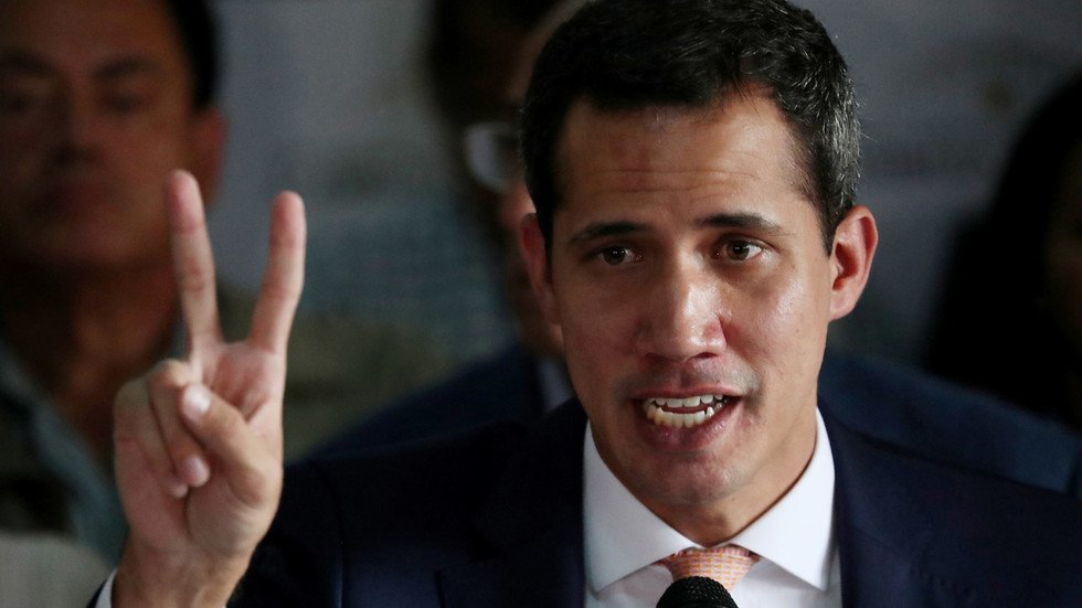 غوايدو جاهز لقبول تدخل عسكري أمريكي في فنزويلا 