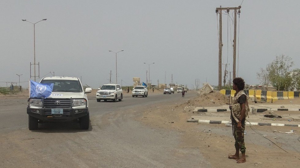 الأمم المتحدة تقيم الضرر في مخازن الحبوب قرب الحديدة اليمنية