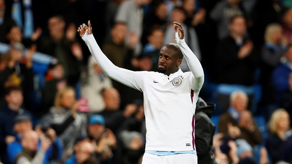 رسميا.. نجم برشلونة ومانشستر سيتي السابق يايا توريه يعلن اعتزاله كرة القدم