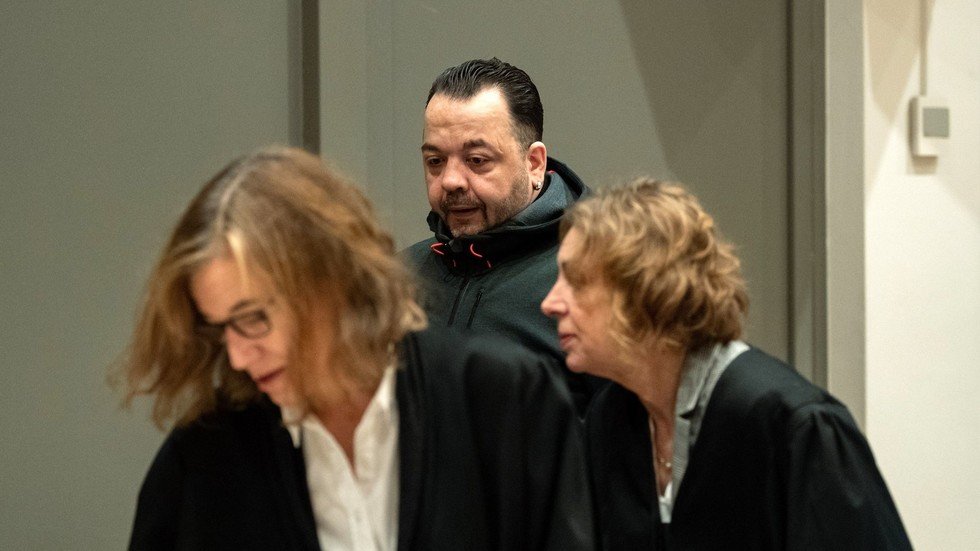 أكثر قاتل متسلسل في تاريخ أوروبا يواجه اتهامات جديدة