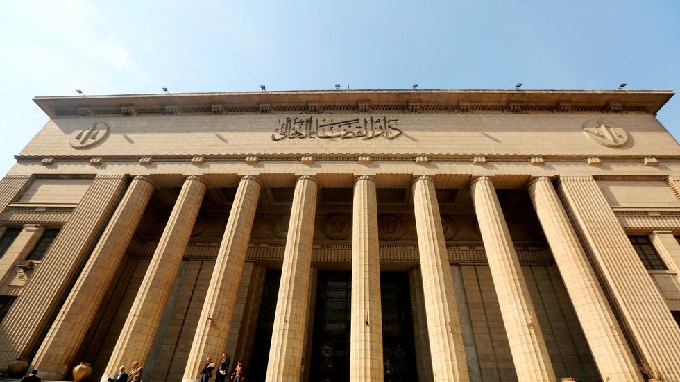 جنايات القاهرة تقضي بإعدام عادل إمام وإبراهيم إسماعيل على خلفية قضية كنيسة مارمينا