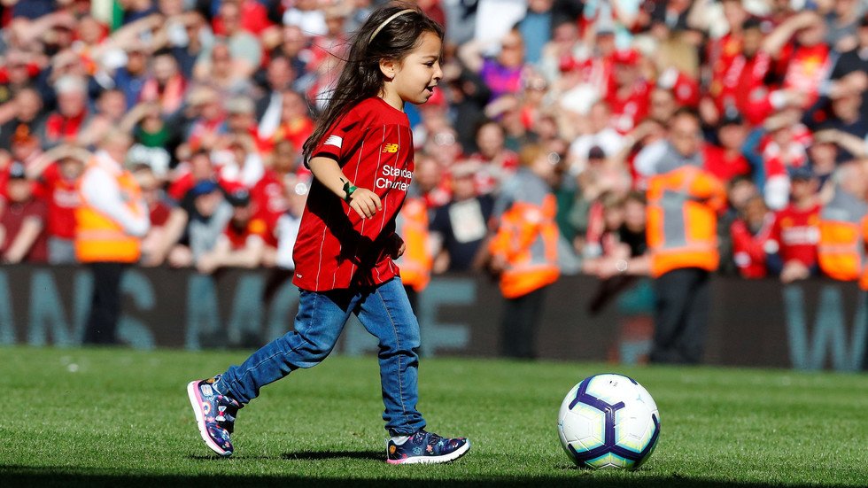 مكة ابنة صلاح تشعل "الأنفيلد" بسبب هدف !