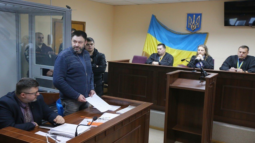  الصحفي الروسي المعتقل في أوكرانيا يشكر زملاءه