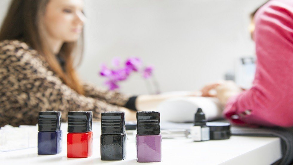 مراكز التجميل موطن الإصابة بالسرطان !