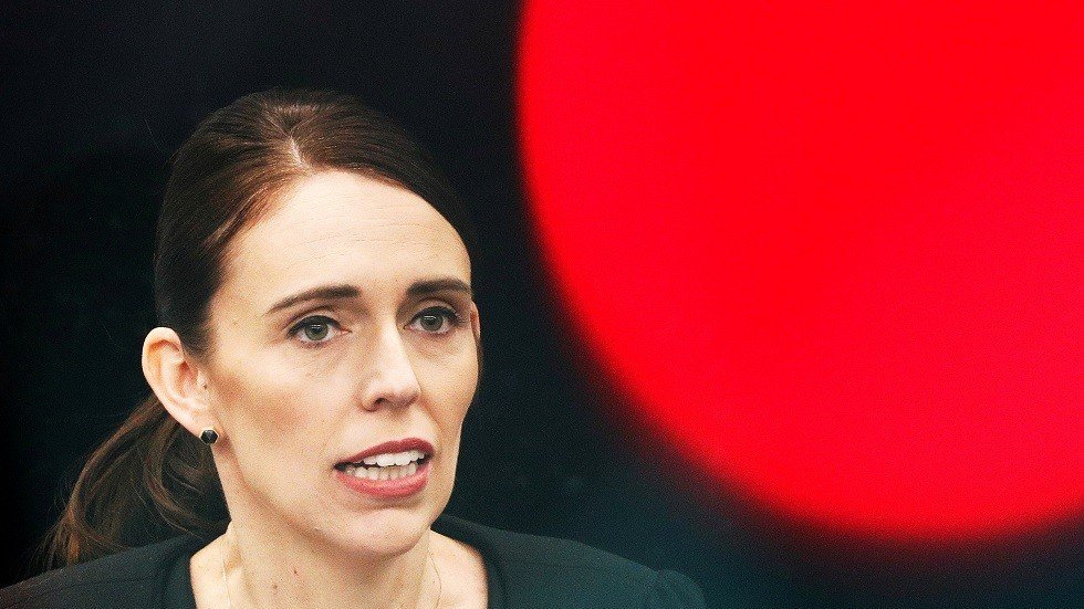 رئيسة وزراء نيوزيلندا: لا أفهم سياسة الولايات المتحدة إزاء حيازة الأسلحة