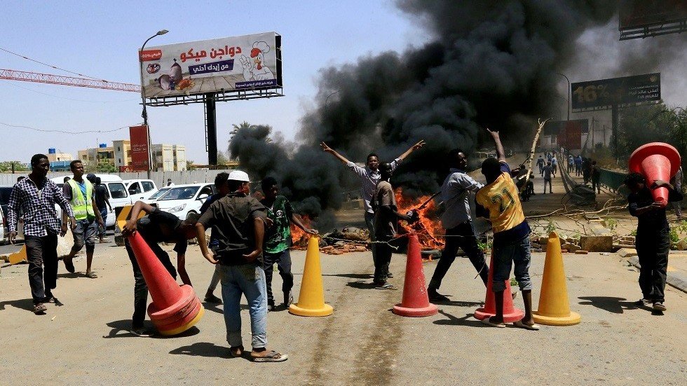 "رايتس ووتش" تشير إلى الجهة "المتورطة" في قتل معتصمي الخرطوم