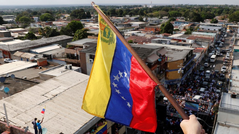 دبلوماسي فنزويلي: مفاوضات تجري مع المعارضة الديمقراطية في النرويج