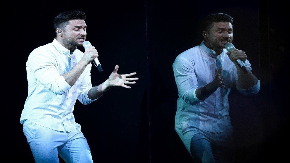 مطرب روسي يتأهل للدور النهائي في مسابقة "يوروفيجن" الأوروبية