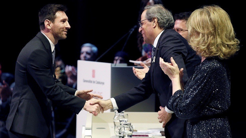 تقليد ميسي أعلى وسام في كتالونيا