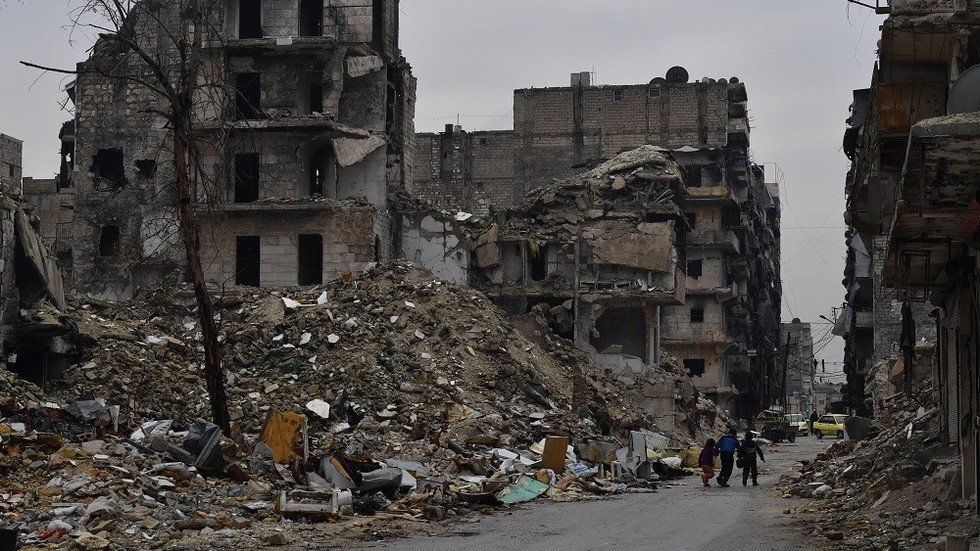 مصدر عسكري لـ RT: تحرير 9 أشخاص محتجزين لدى المسلحين بعملية تبادل في ريف حلب